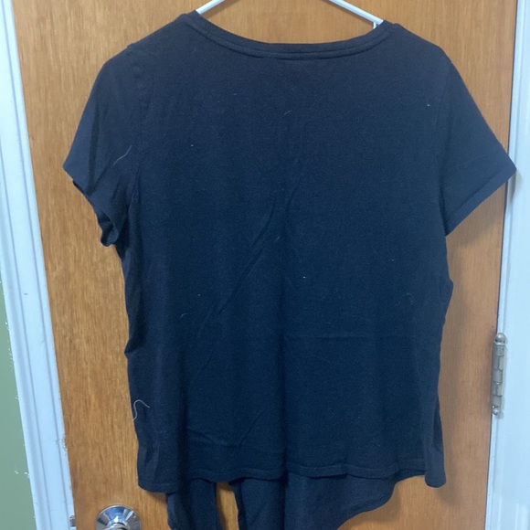 Simply Vera Black Top XL with Tie at the Bottom - Picture 4 of 5
